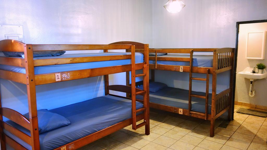 Casa Santurce Hostel Сан Хуан Екстериор снимка